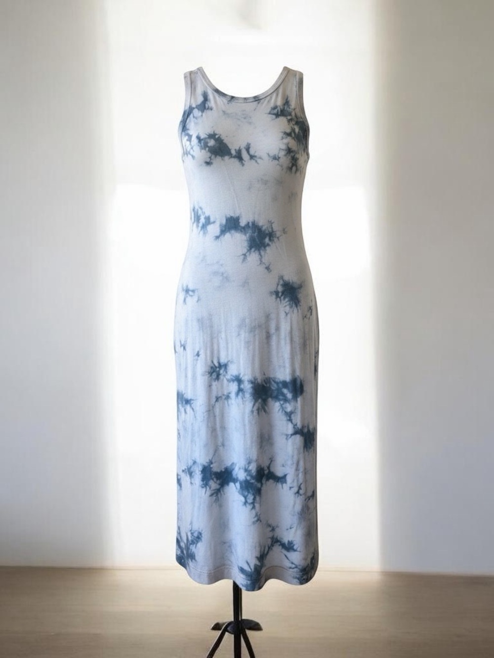 Old Navy White and Blue Tie-Dye Maxi Dress